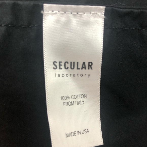 Secular Lab Button down Black shirt Small - Picture 6 of 6